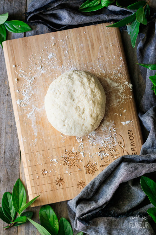 shaping boxty bread