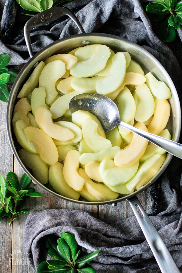 apple slices in a skillet for fried apples