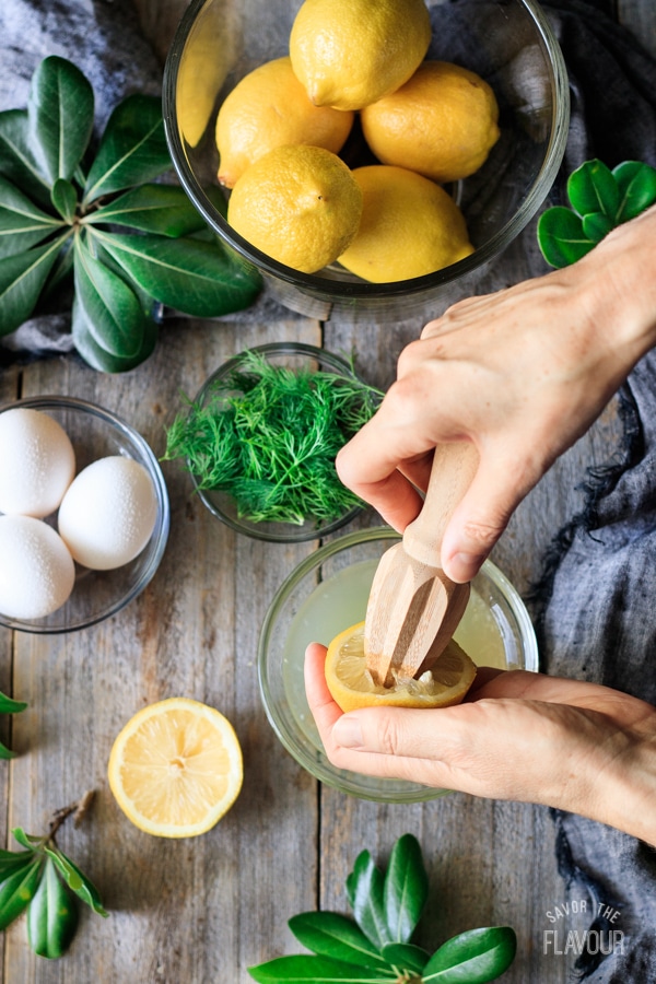 juicing lemons for Greek lemon chicken soup