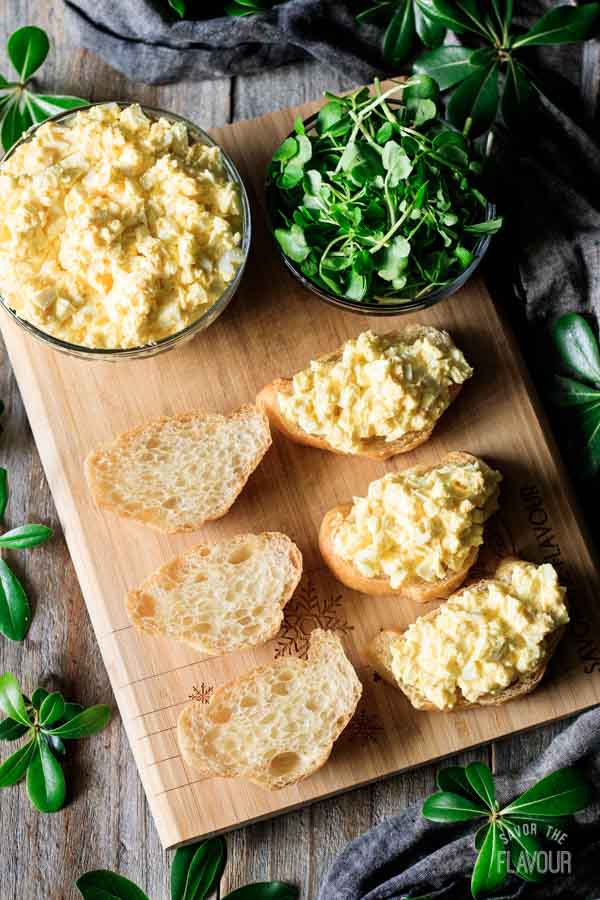 egg salad on croissants