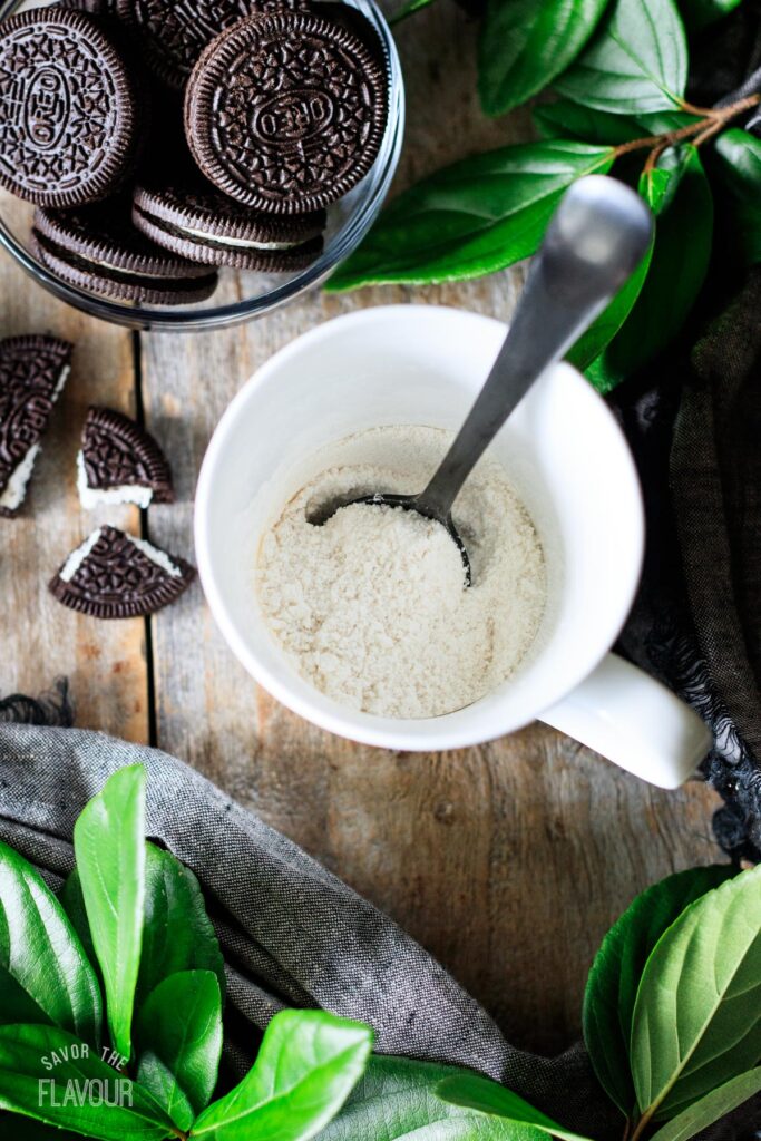 Oreo Mug Cake - Savor the Flavour