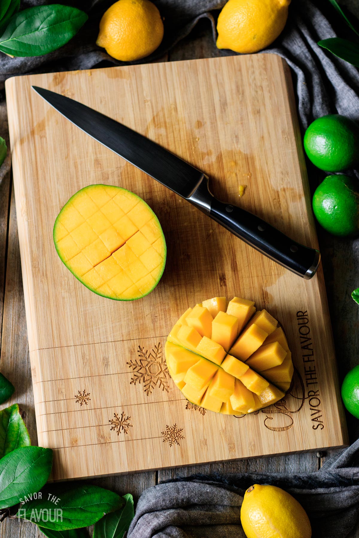 dicing the fresh mango
