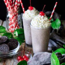 cookies and cream milkshake chick fil a