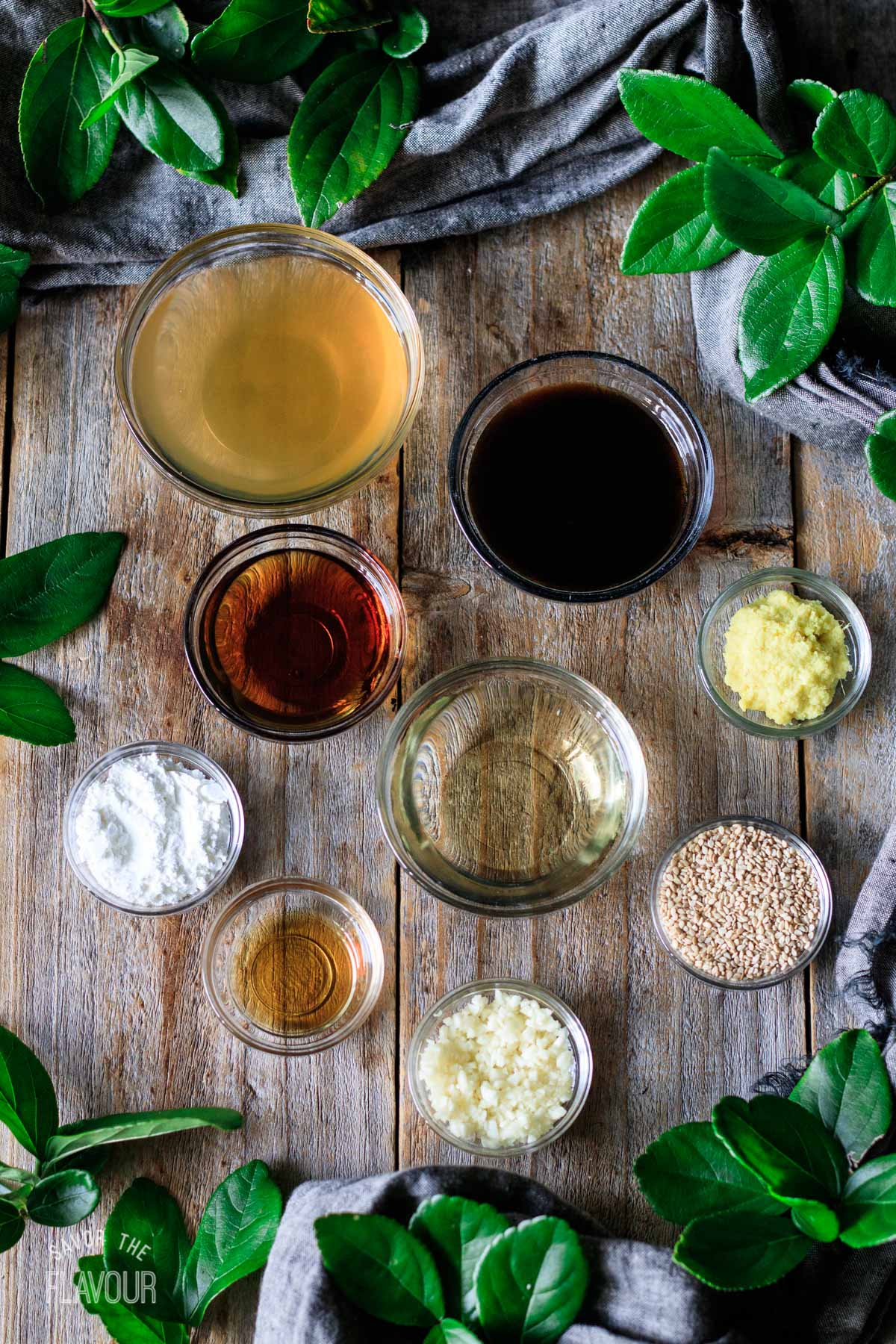 bowls of ingredients for vegan stir fry sauce