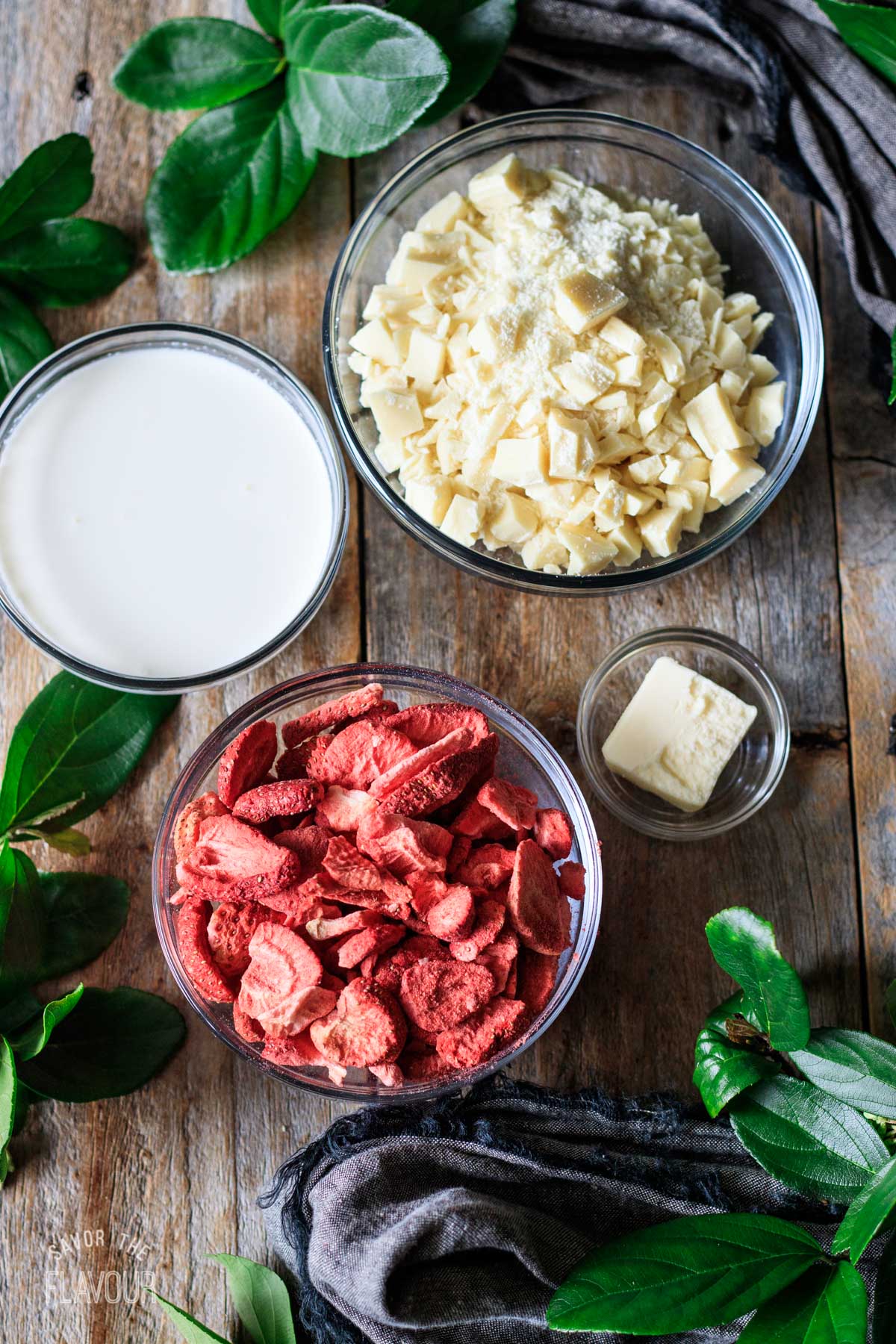 bowls of ingredients for the strawberry truffles