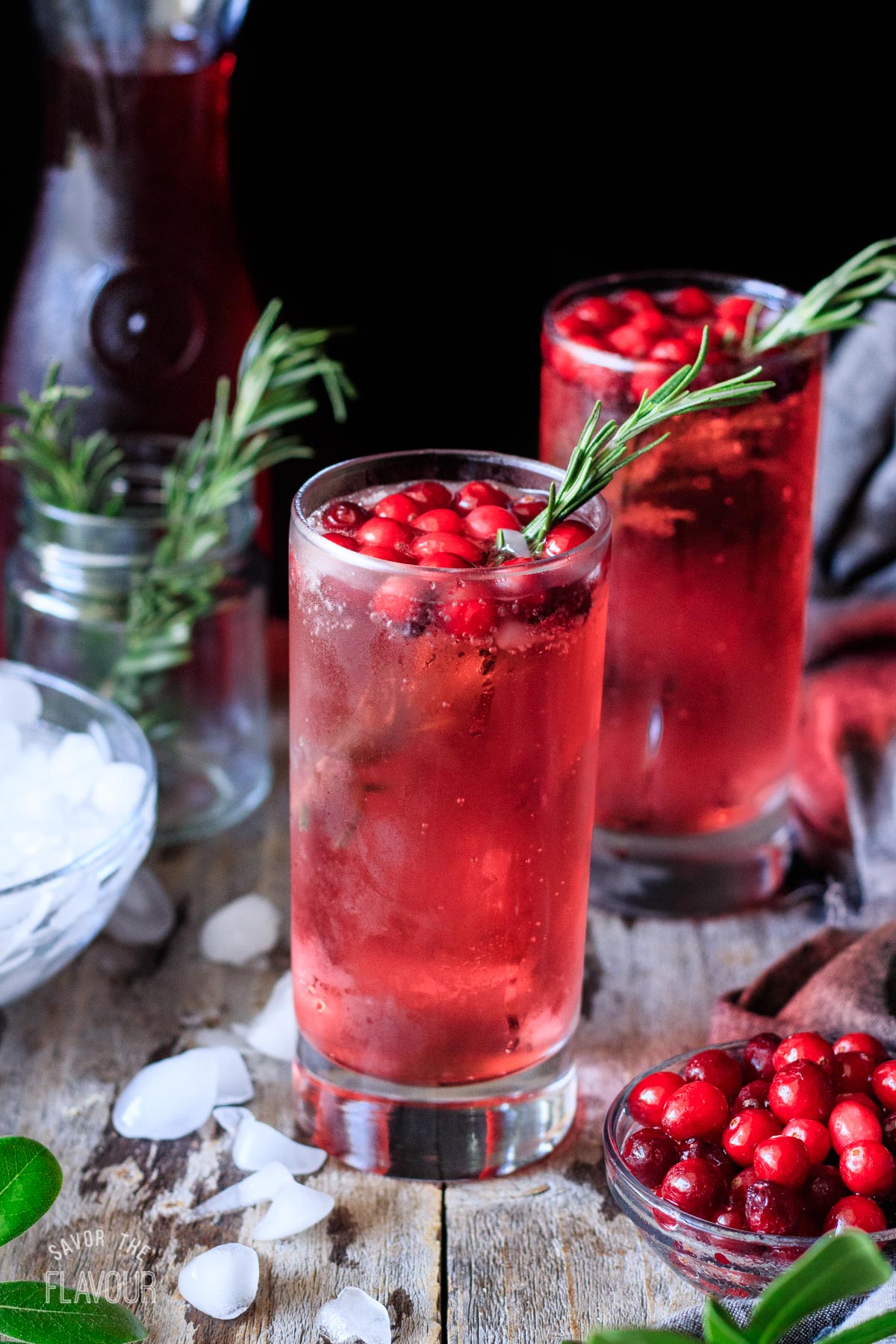 New Year's Eve Mocktail with Ball Drop Ice Recipe • Really, Are You  Serious?